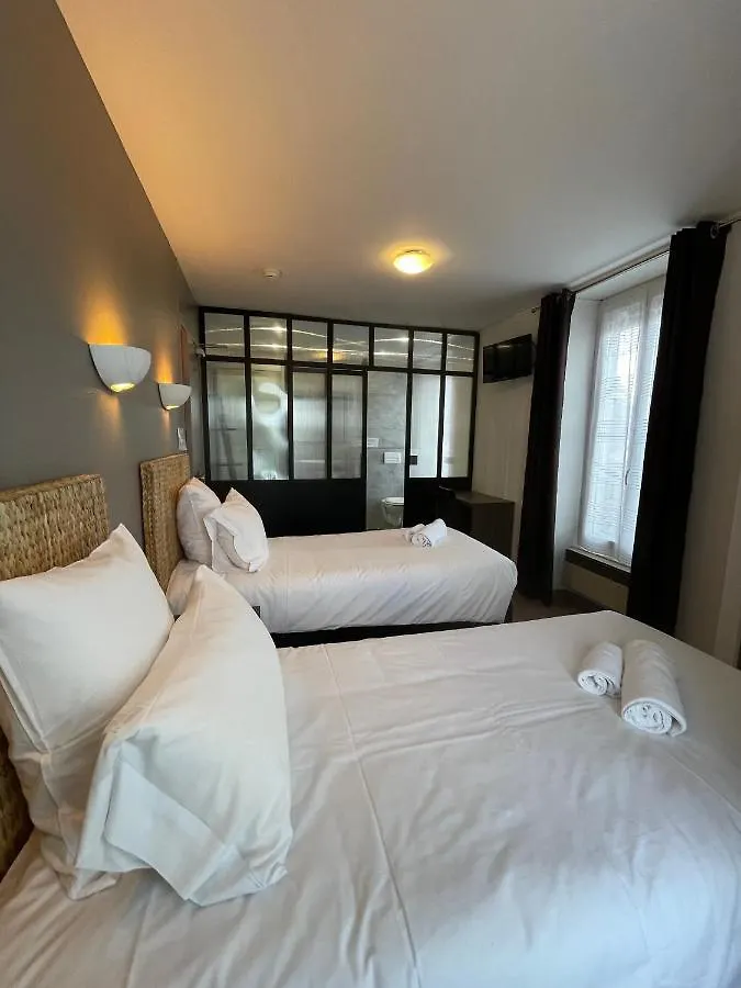 Hotel Du Chateau Alvignac 2*,