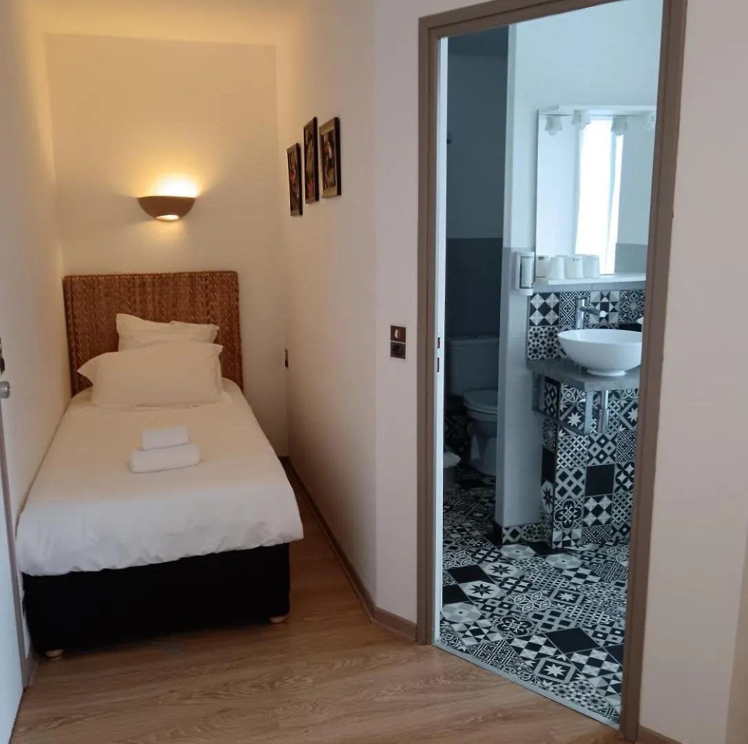 **  Hotel Du Chateau Alvignac Frankreich