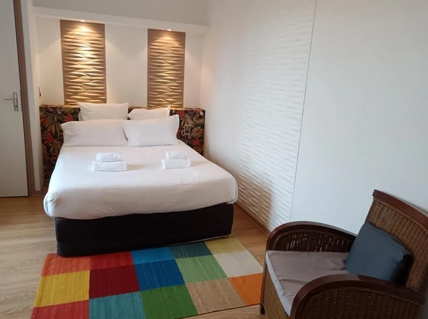 Hotel Du Chateau Alvignac 2*,  France